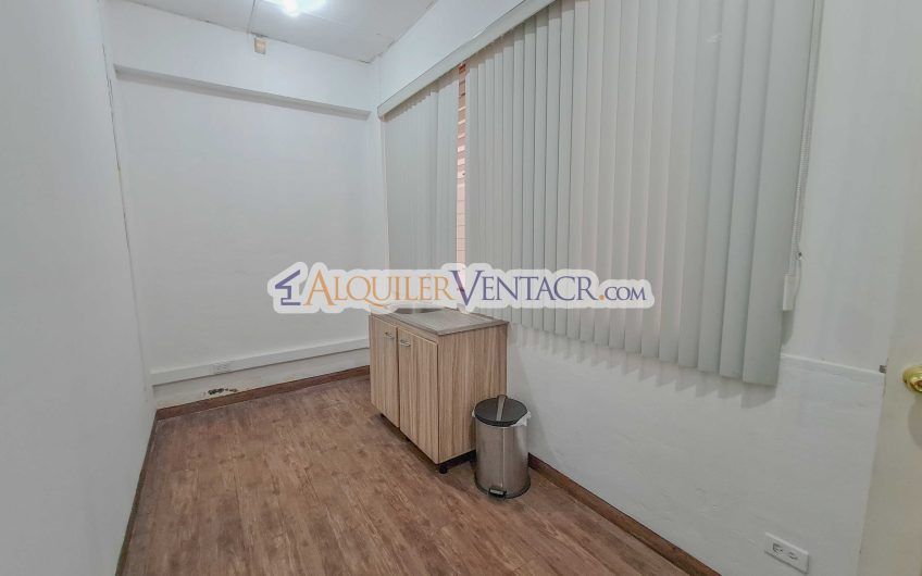 Oficina o Local Comercial de 300 m2 en Sabana Oeste x La Pops y Ucimed