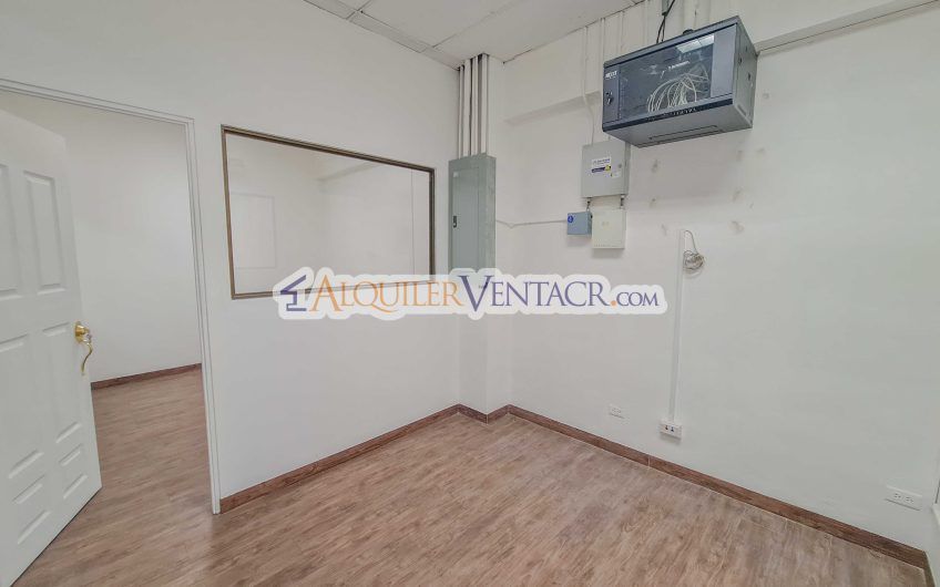 Oficina o Local Comercial de 300 m2 en Sabana Oeste x La Pops y Ucimed