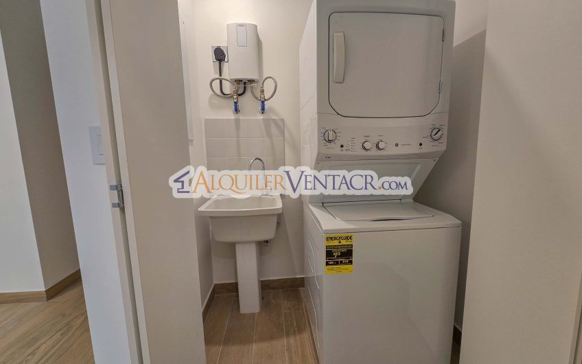 Avenida Escazú para estrenar! Apartamento con línea blanca y balcón