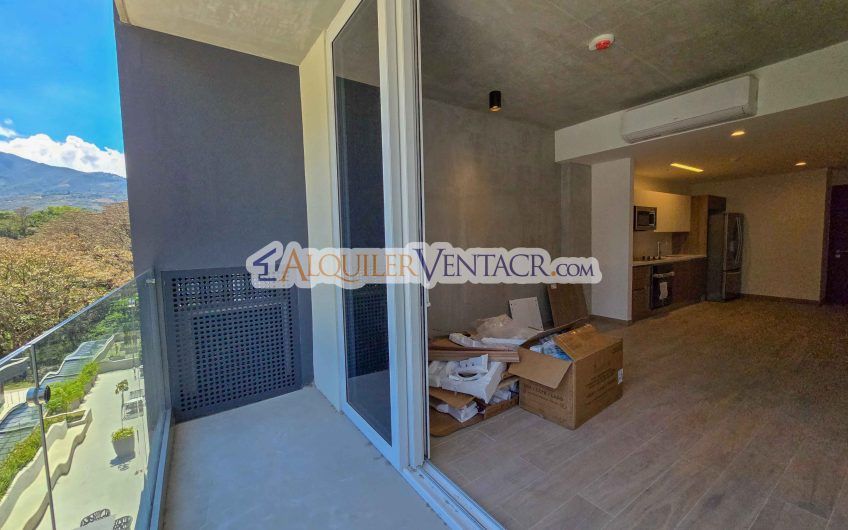 Avenida Escazú para estrenar! Apartamento con línea blanca y balcón