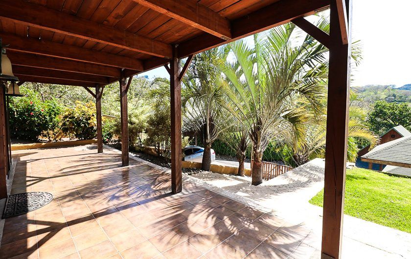 Condo estilo chalet con piscina y vista en Santa Ana Pozos