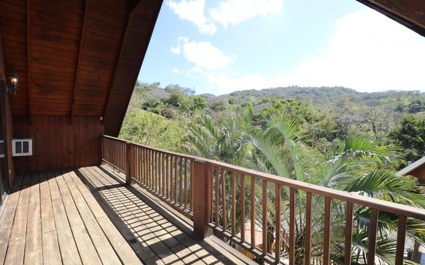 Condo estilo chalet con piscina y vista en Santa Ana Pozos