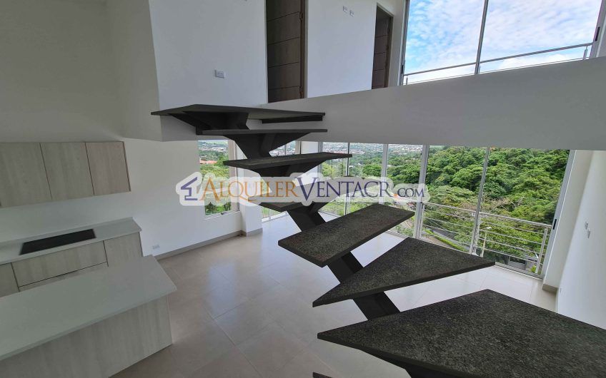 Lujoso Penthouse con vista en el Alto Las Palomas Santa Ana