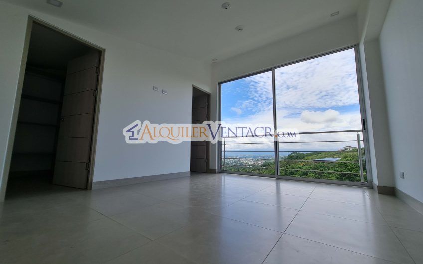 Lujoso Penthouse con vista en el Alto Las Palomas Santa Ana