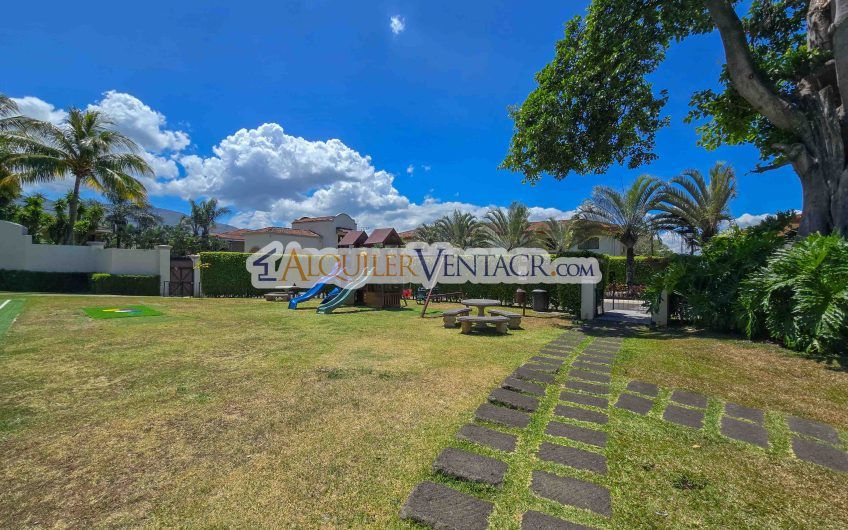 Via Nova Santa Ana Pozos! Penthouse amueblado con vista