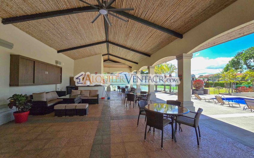 Via Nova Santa Ana Pozos! Penthouse con vista y línea blanca