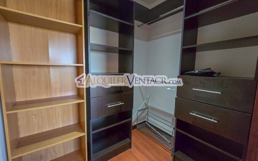 Via Nova Santa Ana Pozos! Penthouse amueblado con vista