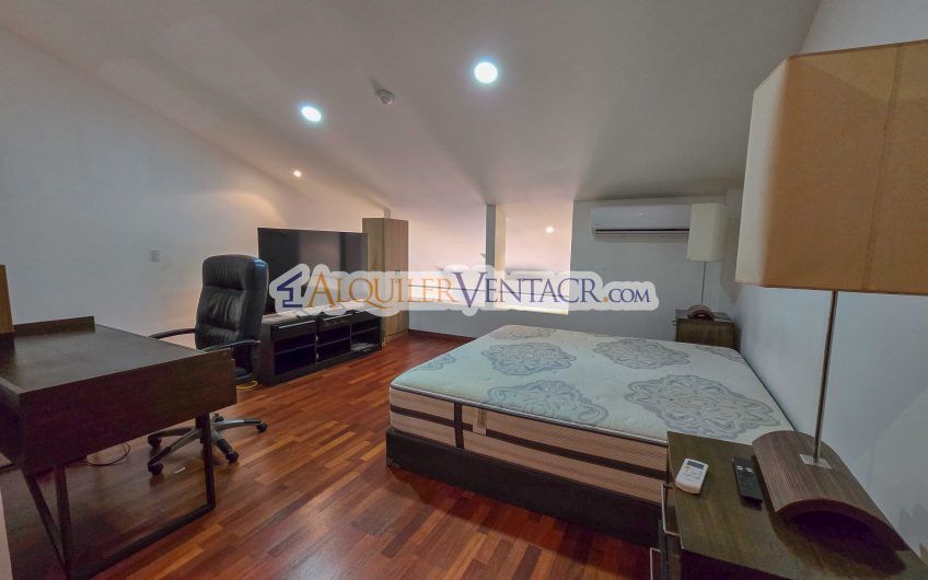 Via Nova Santa Ana Pozos! Penthouse amueblado con vista