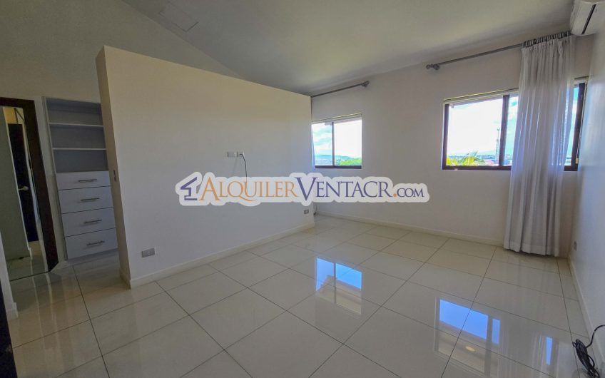 Via Nova Santa Ana Pozos! Penthouse con vista y línea blanca