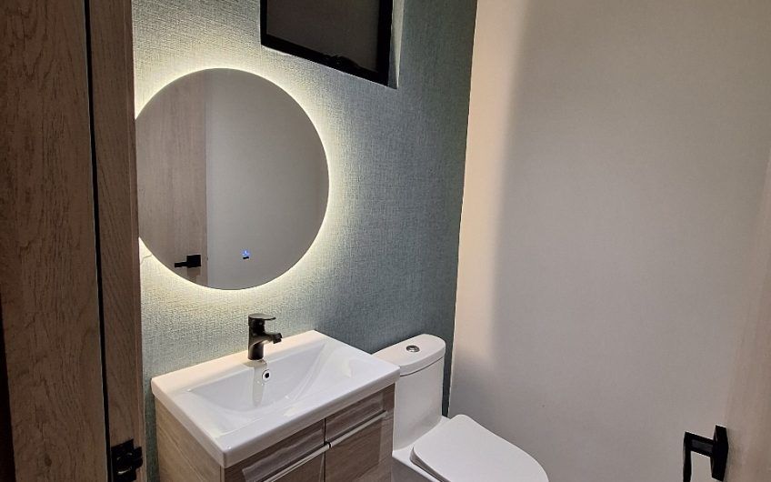 Para estrenar! Condo con jardín en Lindora Village Santa Ana