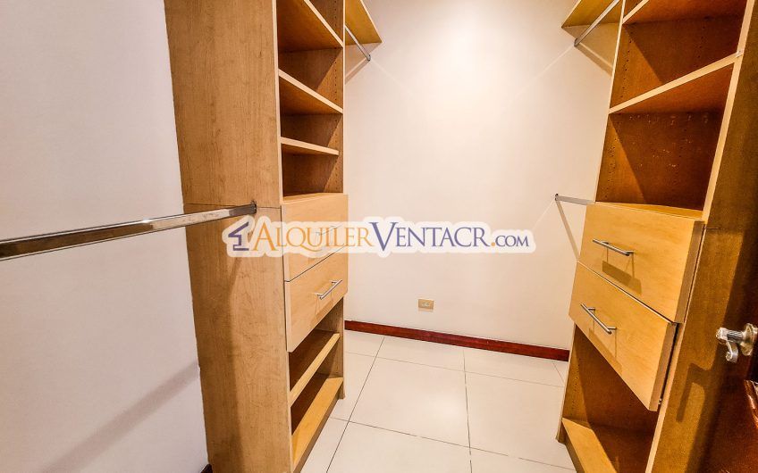 Apartamento amueblado de 2 habit. en San Rafael Escazú