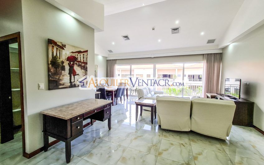 Apartamento amueblado de 3 habit. con terraza en San Rafael Escazú