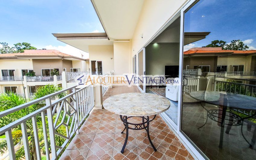 Apartamento amueblado de 3 habit. con terraza en San Rafael Escazú