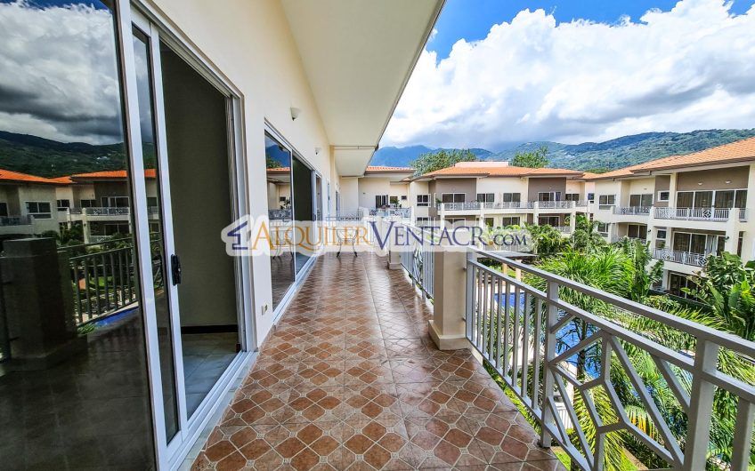 Apartamento amueblado de 3 habit. con terraza en San Rafael Escazú