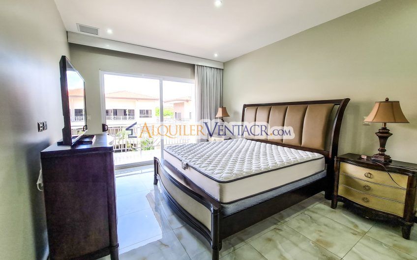 Apartamento amueblado de 3 habit. con terraza en San Rafael Escazú