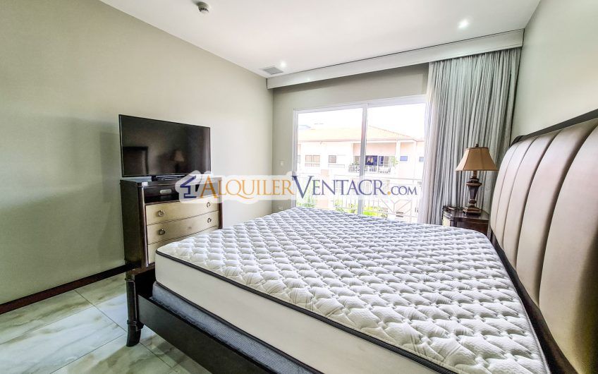 Apartamento amueblado de 3 habit. con terraza en San Rafael Escazú