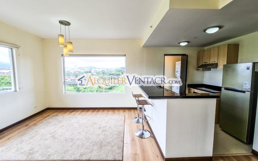 Apartamento amueblado con vista en Condado del Parque Sabana Norte