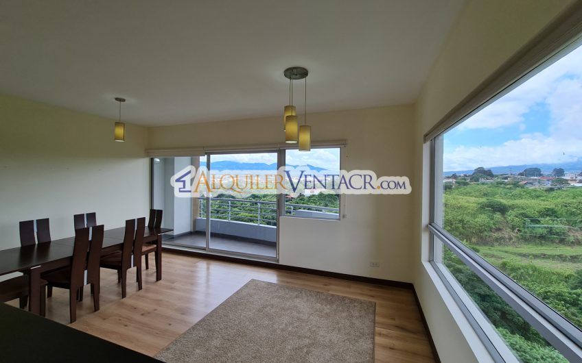 Apartamento amueblado con vista en Condado del Parque Sabana Norte