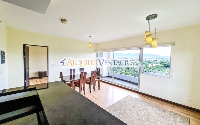 Apartamento amueblado con vista en Condado del Parque Sabana Norte
