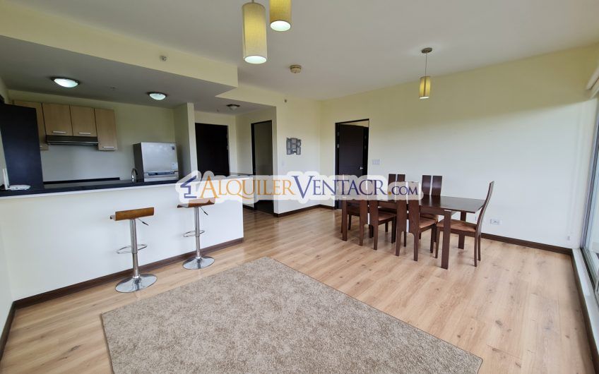 Apartamento amueblado con vista en Condado del Parque Sabana Norte