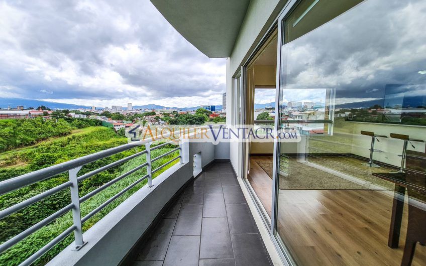 Apartamento amueblado con vista en Condado del Parque Sabana Norte
