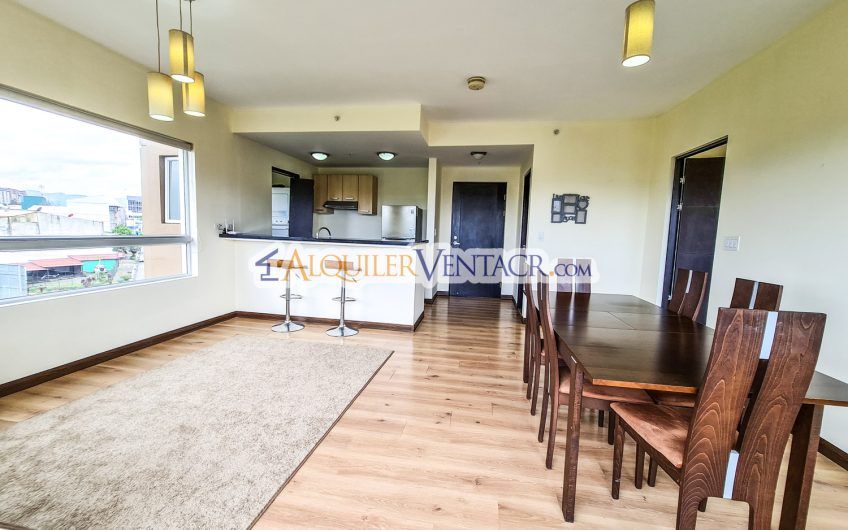 Apartamento amueblado con vista en Condado del Parque Sabana Norte