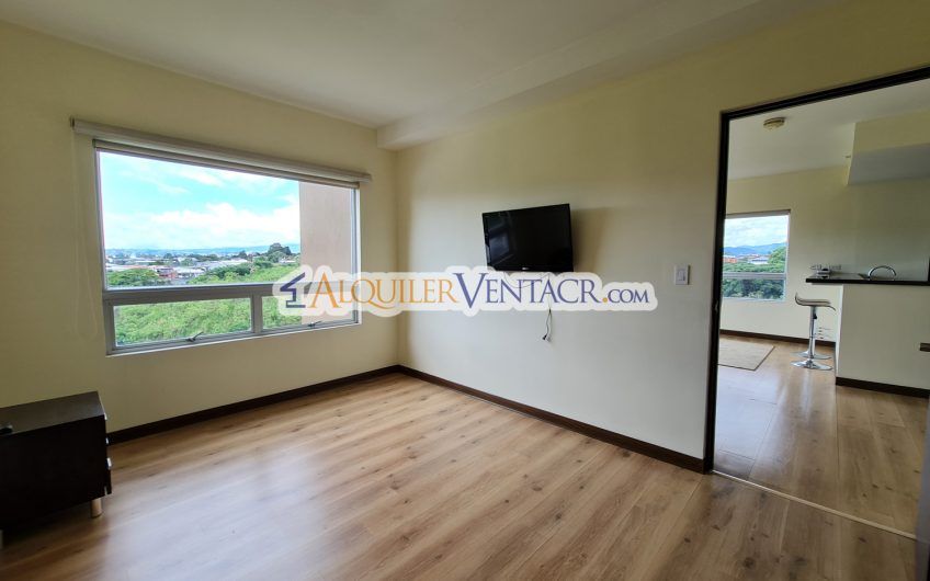 Apartamento amueblado con vista en Condado del Parque Sabana Norte