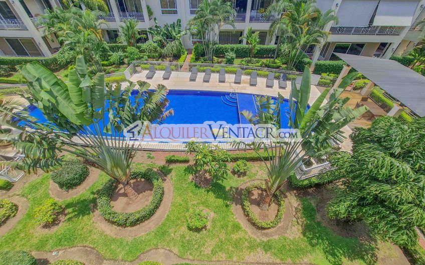 Apartamento amueblado de 3 habit. con terraza en San Rafael Escazú