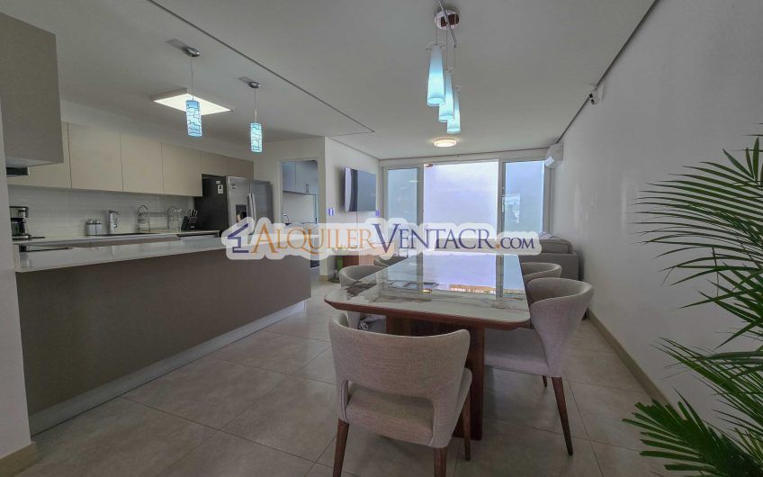 Lujosa casa con terraza en Condominio Guachipelín 3-10 Escazú
