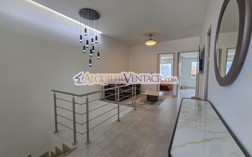 Lujosa casa con terraza en Condominio Guachipelín 3-10 Escazú