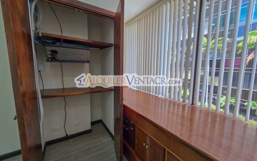 Oficina de 162 m2 en Torre Oficentro La Sabana
