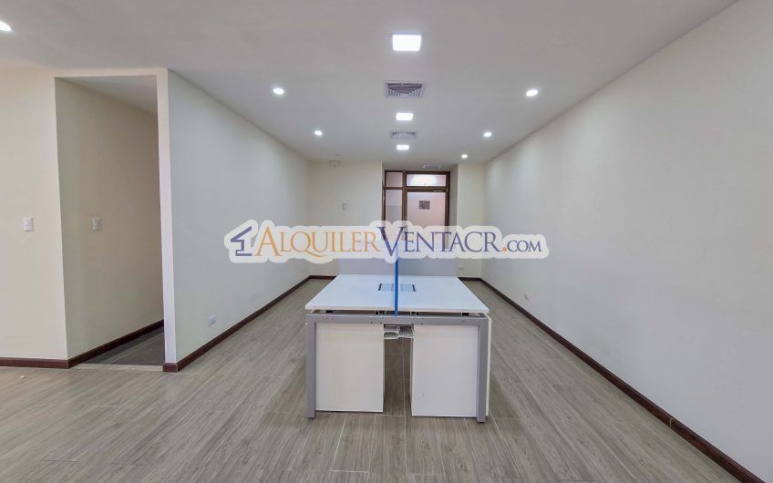 Oficina de 162 m2 en Torre Oficentro La Sabana
