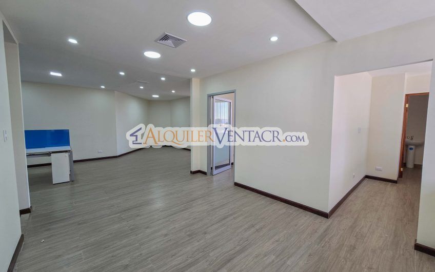 Oficina de 162 m2 en Torre Oficentro La Sabana