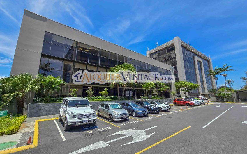 Oficina de 162 m2 en Torre Oficentro La Sabana