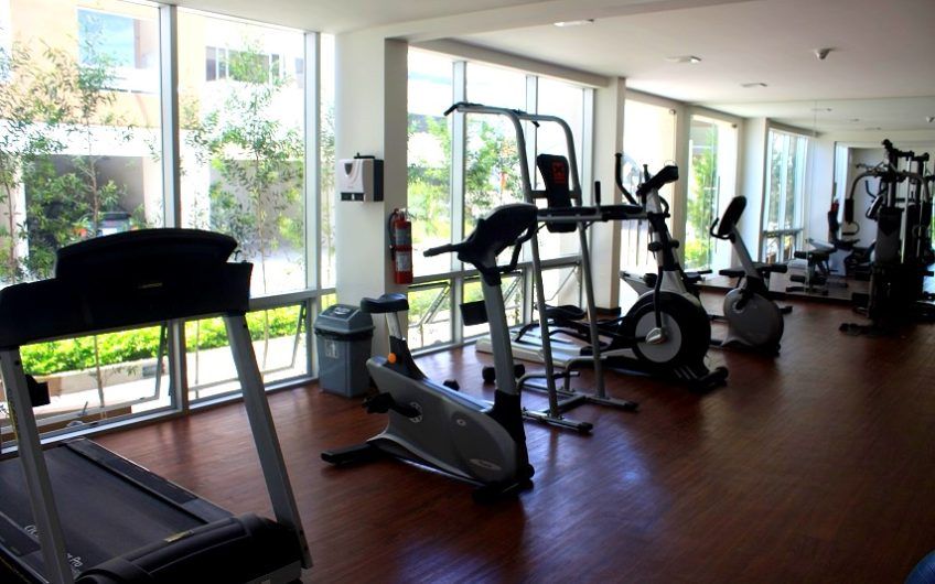 Apartamento amueblado con vista en Condado del Parque Sabana Norte