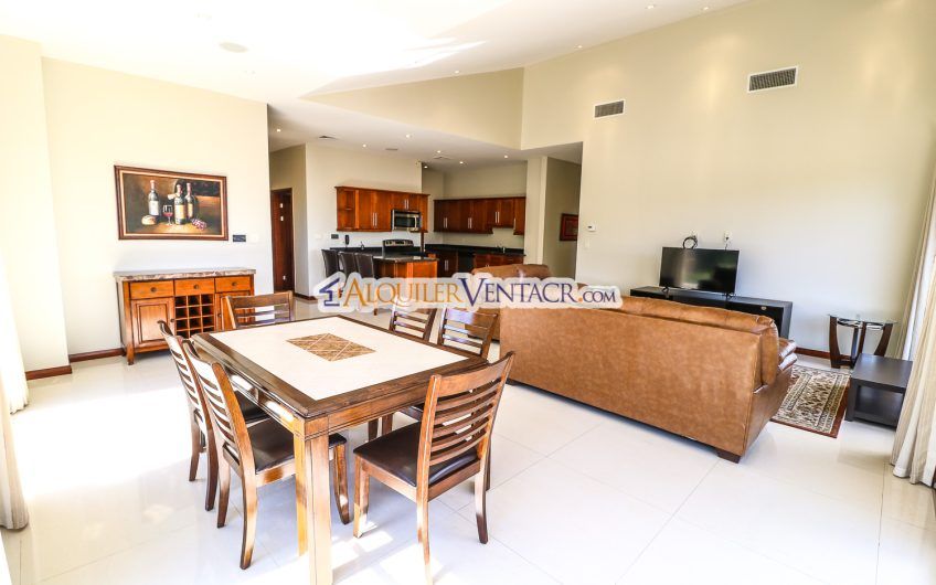 Apartamento amueblado con full vista en San Rafael Escazú