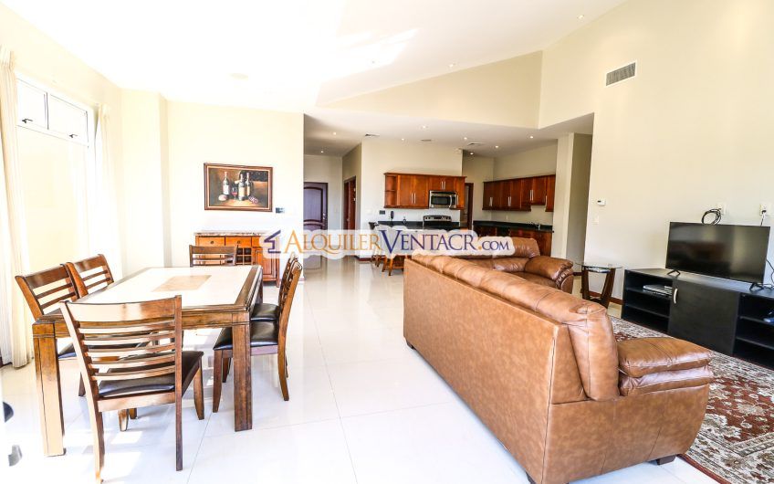 Apartamento amueblado con full vista en San Rafael Escazú