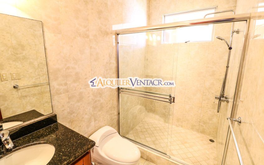 Apartamento amueblado con full vista en San Rafael Escazú