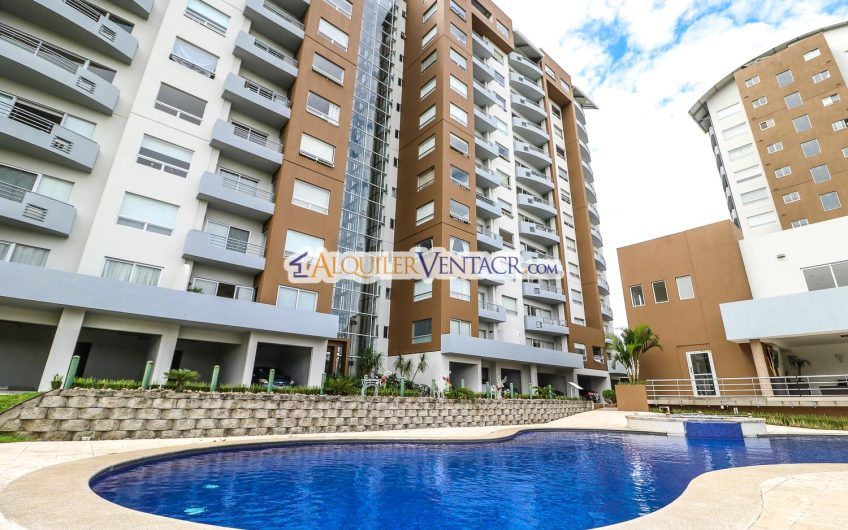 Apartamento amueblado con vista en Condado del Parque Sabana Norte