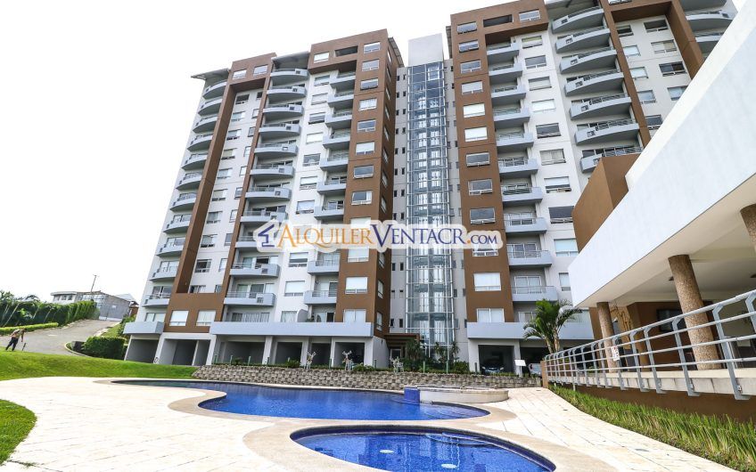 Apartamento amueblado con vista en Condado del Parque Sabana Norte