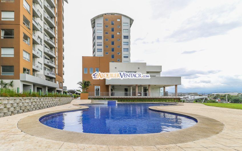 Apartamento amueblado con vista en Condado del Parque Sabana Norte