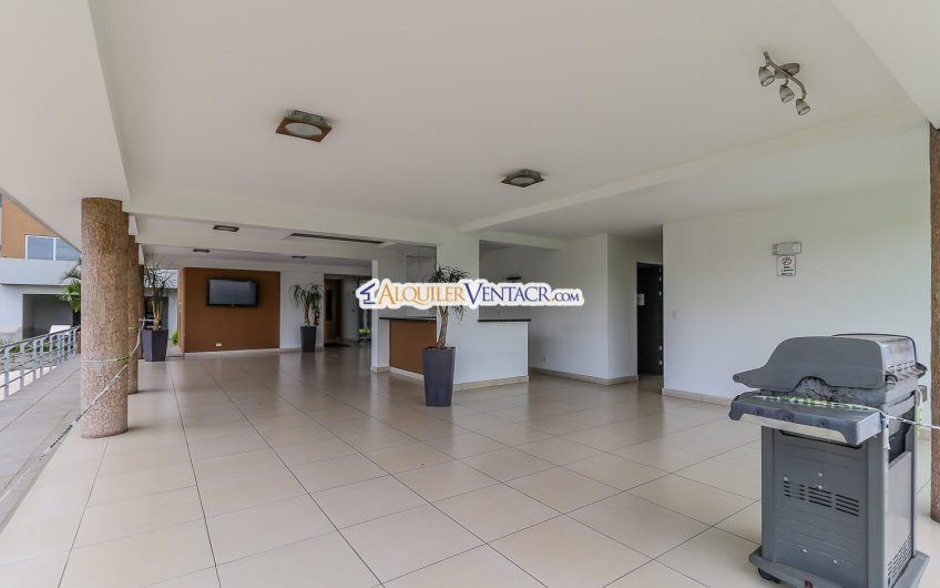 Apartamento amueblado con vista en Condado del Parque Sabana Norte
