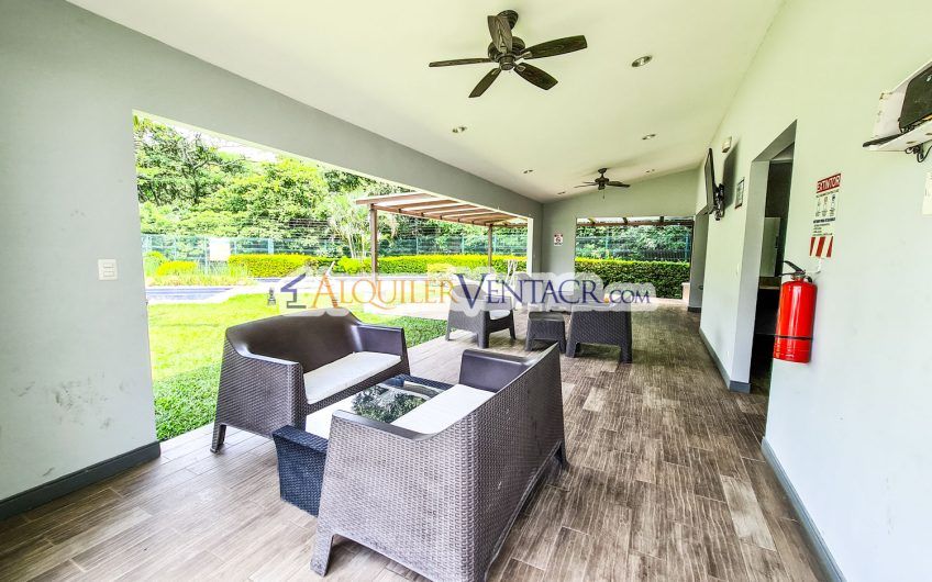 Moderna casa en Condominio Lusso Santa Ana Pozos