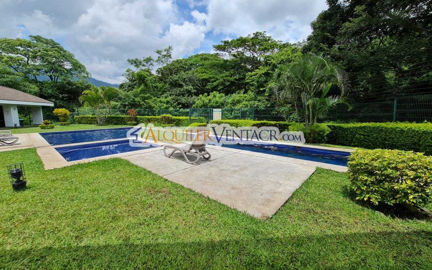 Moderna casa en Condominio Lusso Santa Ana Pozos