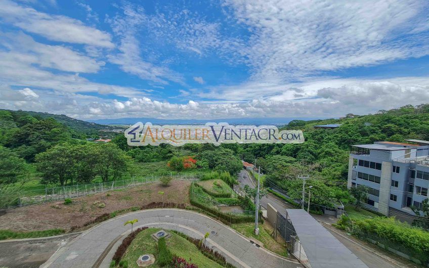Penthouse con espectaculares vistas en Alto Las Palomas Santa Ana