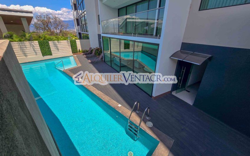 Para estrenar! Lujoso apartamento con vista en Escazú Centro