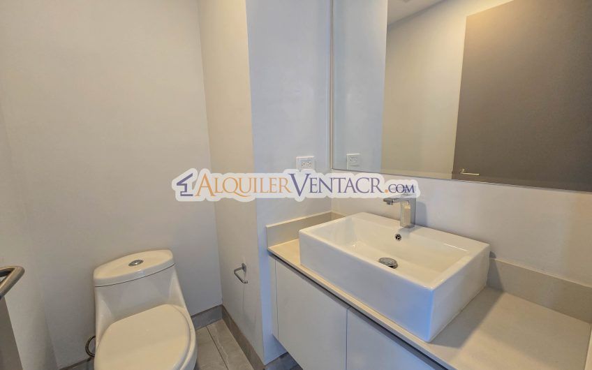 Para estrenar! Lujoso apartamento con vista en Escazú Centro
