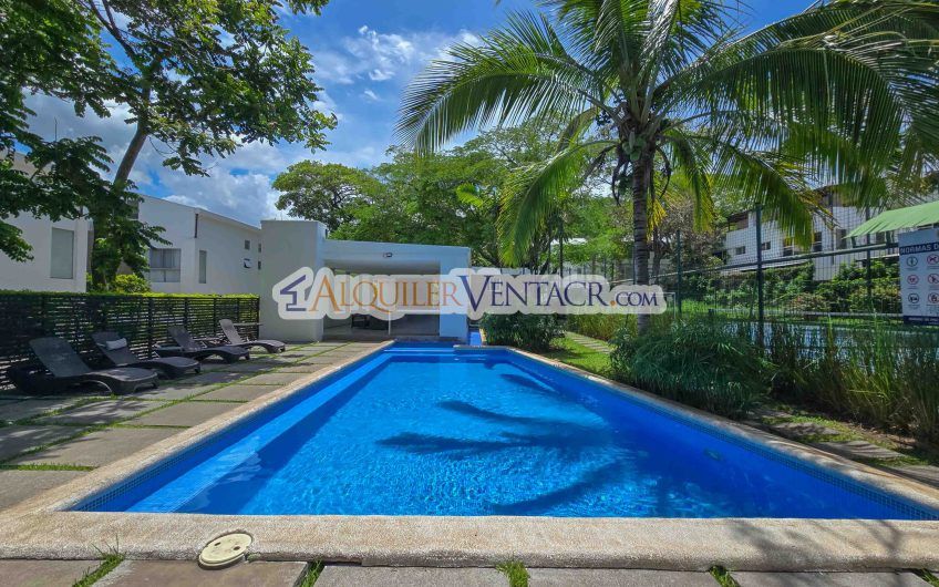 Condo de 337 m2 con 4 habit. y terrazas en Santa Ana Pozos