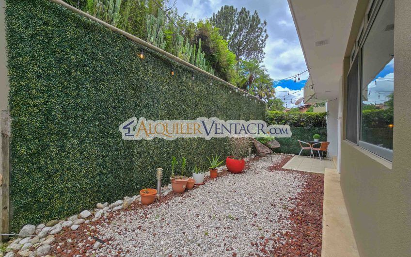 Apartamento amueblado con jardín en Guachipelín Escazú