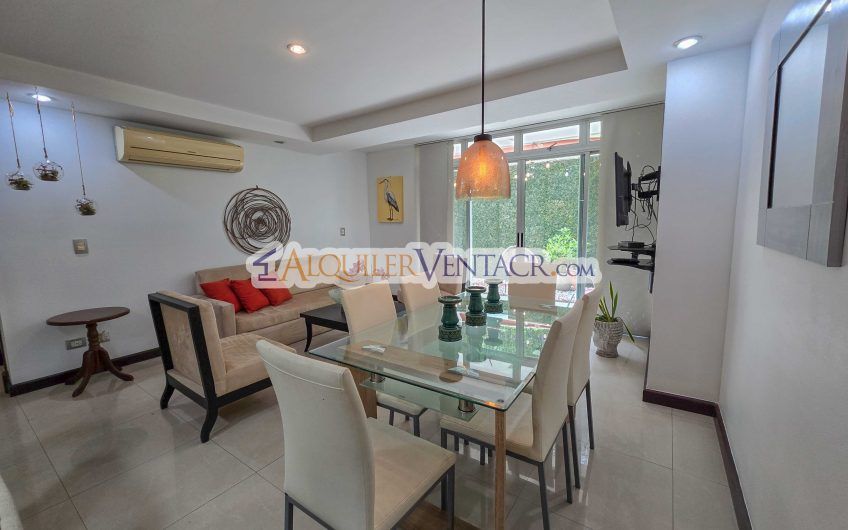 Apartamento amueblado con jardín en Guachipelín Escazú